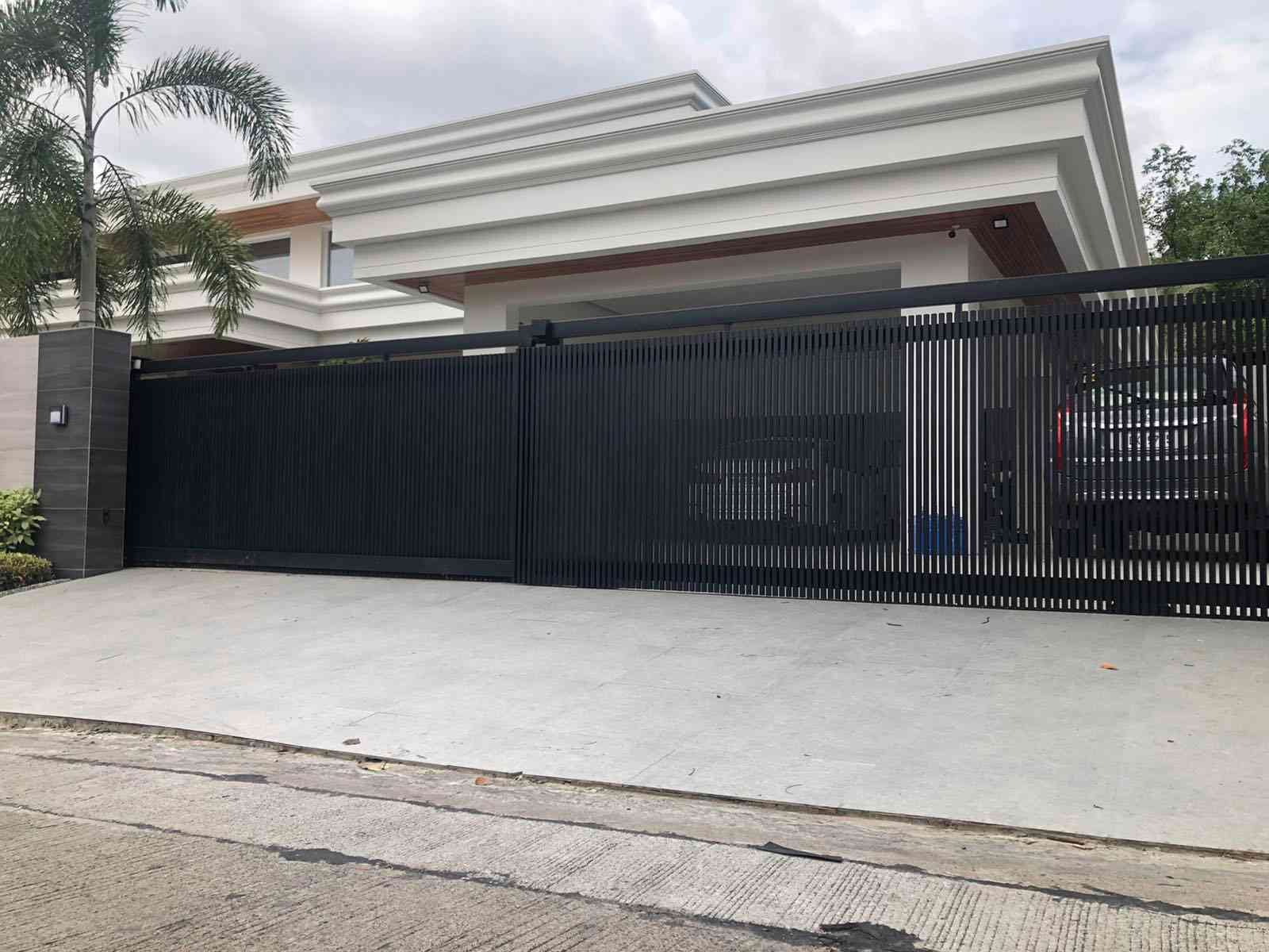 Automated Sliding Gate